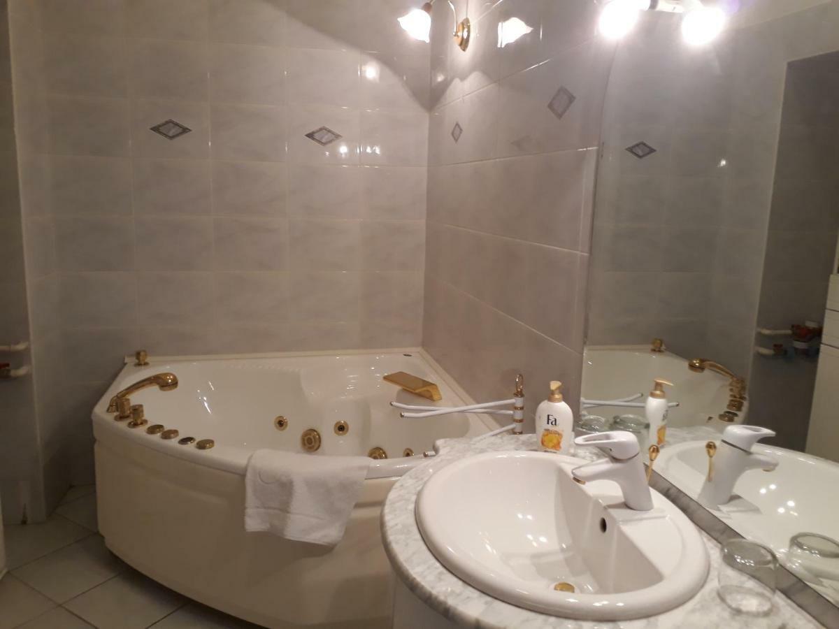 Piac Utcai Apartman 2 Debrecen Eksteriør billede